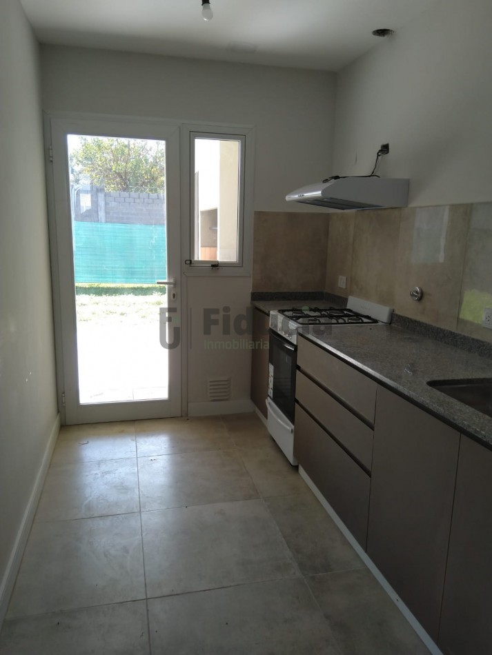 Hermosa casa en alquiler, moderna a estrenar