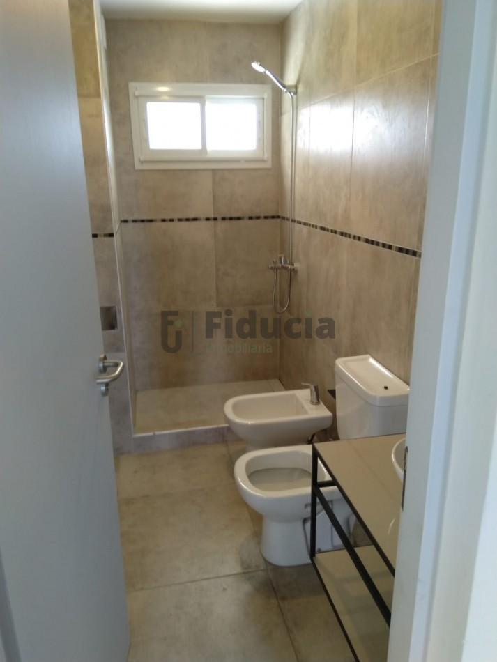 Hermosa casa en alquiler, moderna a estrenar